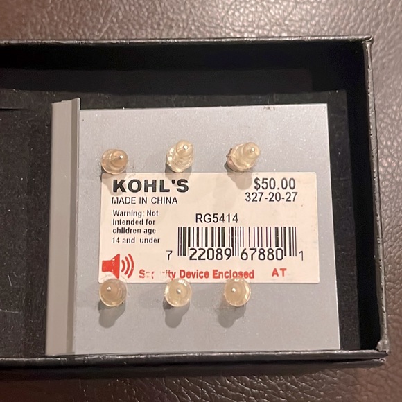 Sterling silver earring set - Picture 2 of 2